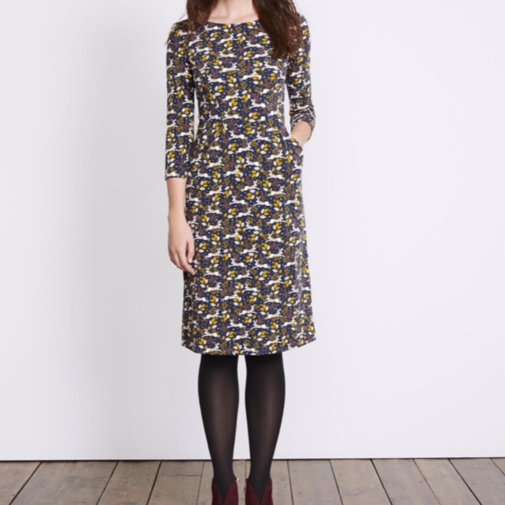 Boden Penny jersey dress field hare rabbit print
